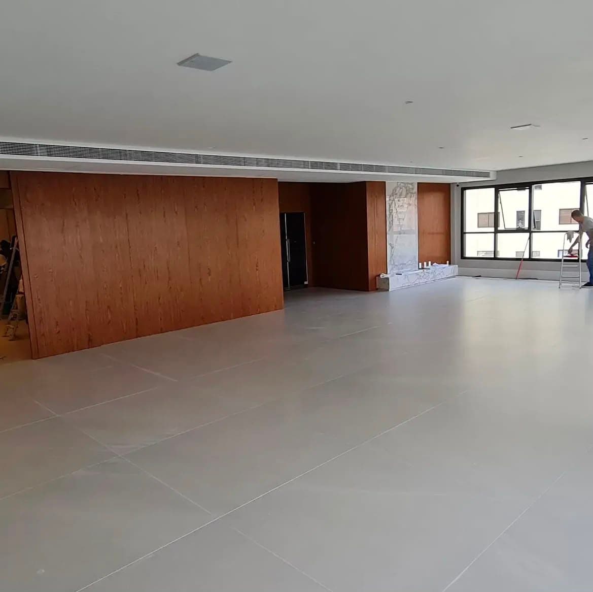 Ambiente comercial após reforma completa